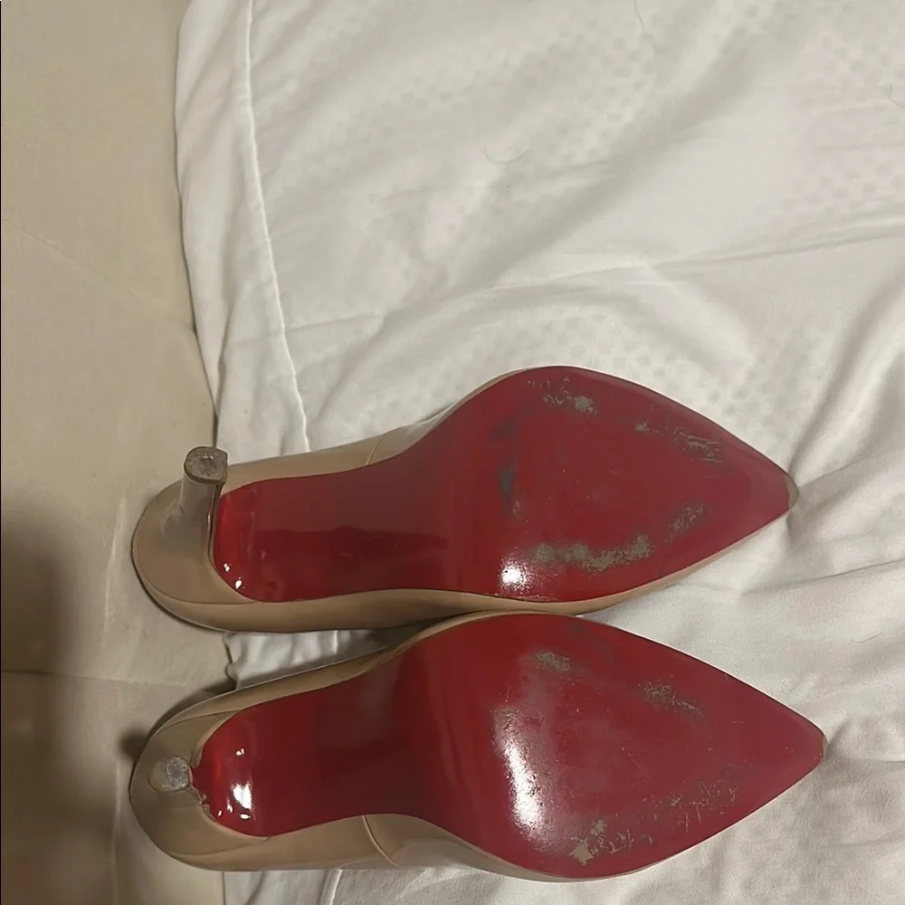 Christian Louboutin Tan Heels Timeless Elegance - Picture 4 of 6
